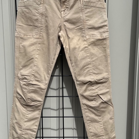 J Brand - Cargo Pants in Quicksand Size is 24 - Picture 2 of 5